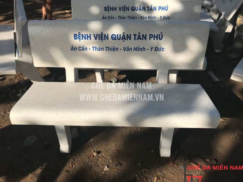 Bộ bàn ghế đá