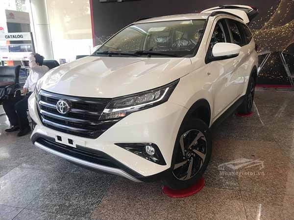 Toyota rush nội thất